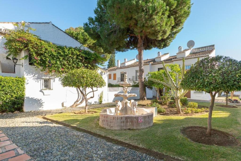 Benamara Gardens Apartment Estepona Dış mekan fotoğraf