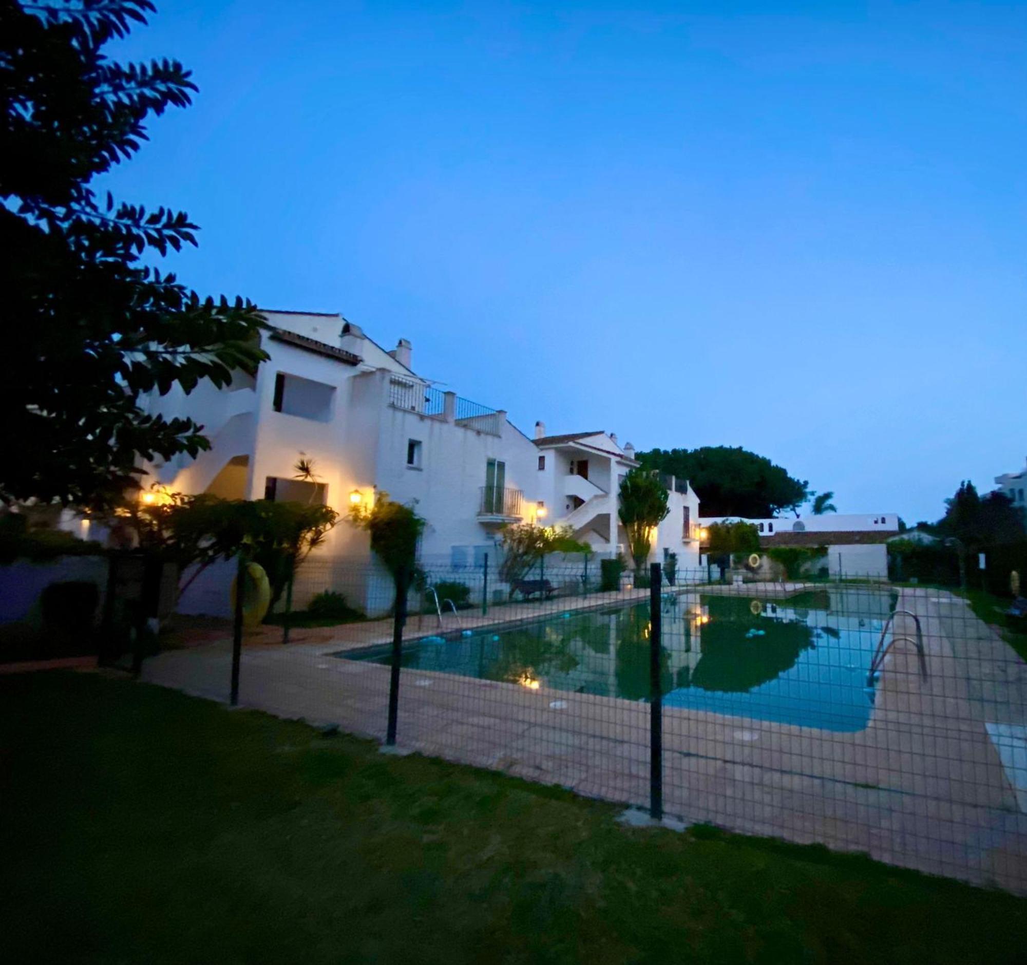 Benamara Gardens Apartment Estepona Dış mekan fotoğraf